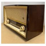 LLR - Vintage Grundig Majestic FM/AM Radio Model: 2140U