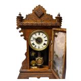 LLR - Wm. L. Gilbert Lake No. 6 Ornate Oak Mantel Clock