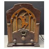 RR - Vintage Jackson-Bell Peter Pan Cathedral Radio