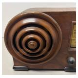 RR - Vintage Emerson AX212 "Bullseye" Moderne Radio with Vintage Walnut Wood Cabinet