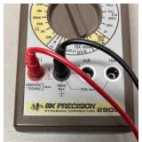 RR - BK Precision 2905 Digital Multimeter