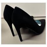 RR - New Black High Heel Pumps - Size 10