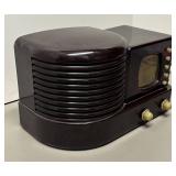 RR - Zenith Beehive Bakelite Art Deco Tube Radio Model: SR312