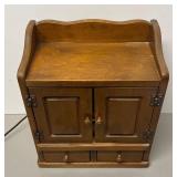 O - Vintage Spice Chest Radio by Guild Model: 484