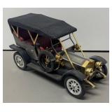 LLR - Vintage Waco Car Motif 5-Transistor Radio