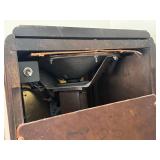 DR - Vintage Westinghouse Vintage Art Deco Clock Radio