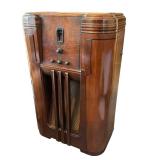 DR - Vintage Philco Floor Radio Model 16