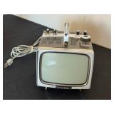 DR - Vintage Singer TV-6 Transistor Television - 6-inch Portable