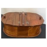 BR - Vintage Sewing Box Wood Oval with Lift-Top Lid