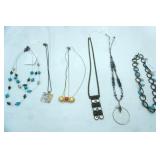 Jewelry Lot: Fashion Jewelry Necklaces