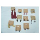 Jewelry Lot: Fashion Jewelry Pierced Earrings