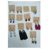 Jewelry Lot: Fashion Jewelry Pierced Earrings