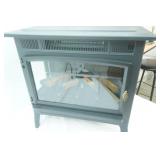 NEW/LIKE NEW Electric Fireplace with Remote. 24"x12"x23" tall