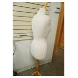 Standing Mannequin (almost 5