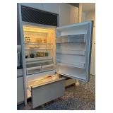 K - Sub-Zero 550 Refrigerator/Freezer
