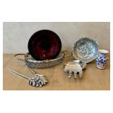 DR - Vintage Arthur Court Bunny Embossed Platter