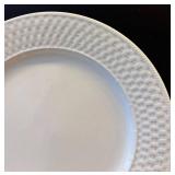 DR - Oneida Casual Settings Basketweave Stoneware Dinnerware Set - 81 Pieces