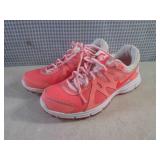 (CSB) Pair of Nike Sneakers Size 8...