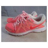 (CSB) Pair of Nike Sneakers Size 8...