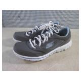 (CSB) Pair of Skechers Sneakers Siz...
