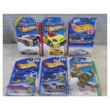 (EC1) Assorted Hot Wheels in Packag...