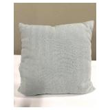 Rachel Zoe Paisley Throw Pillow - White with Navy Print (Set of 3)