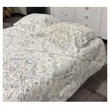 Nicole Miller Home Queen Comforter with 2 Shams