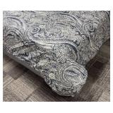 Harbor House Queen Duvet with Insert & 2 Pillow Shams - Navy Ivory Paisley Pattern