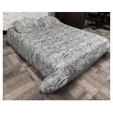 Harbor House Queen Duvet with Insert & 2 Pillow Shams - Navy Ivory Paisley Pattern
