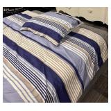 Max Studio Home Twin Comforter with Pillowcase