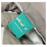 Pillowfort Twin Striped Comforter - Taupe & White