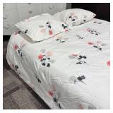 Kate Spade New York Queen Comforter Set - Floral Pattern with 2 Pillowcases