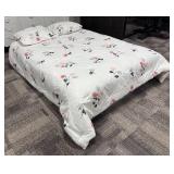 Kate Spade New York Queen Comforter Set - Floral Pattern with 2 Pillowcases