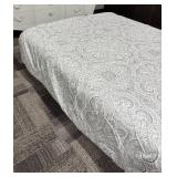 Gray & White Paisley Queen Comforter