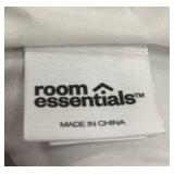 Room Essentials Twin XL Comforter - White Quilted
