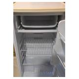 LL-ST - Sanyo SR-367W Mini Refrigerator 120V 0.9A 17.75 x 18.5 x 33.75 in