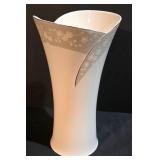LL-ST - Lenox Bellina Flared Vase - New in Box