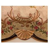 ML - Vintage Floral Wall Hanging - Painted Bouquet