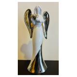 LLB - Star Wonder Angel Figurine Decoration - White Ceramic with Silver Wings