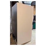 Insignia NS-UZ17WH0 Refrigerator, White - 115V, 320W Defrost