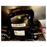 Insignia NS-UZ17WH0 Refrigerator, White - 115V, 320W Defrost