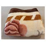 Golden Horse Royal Spain 2000 Mink Hand-Cutting Blanket