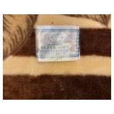 Golden Horse Royal Spain 2000 Mink Hand-Cutting Blanket
