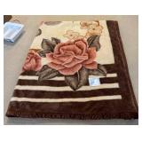 Golden Horse Royal Spain 2000 Mink Hand-Cutting Blanket