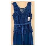 Alex Evenings Petite 16P Two-Piece Lace Evening Dress with Scarf