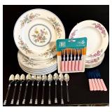 ZUKI Kitchenware 34-Pc Floral Dinnerware & Flatware Set with 6 Pink Tasting Forks