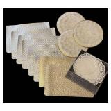 BR1 - Decorative Placemats and Doilies