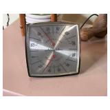 Misc VTG Decor Lot of Candles & Airguide Temperature & Humidity Dial Clock - Vintage Square Instrument