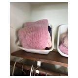 SCOTTEVEST Red Vest - Size L & Assorted Winter Jackets & Caps