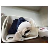 SCOTTEVEST Red Vest - Size L & Assorted Winter Jackets & Caps